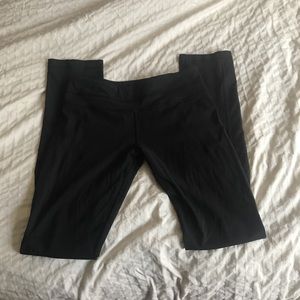 black lululemon leggings